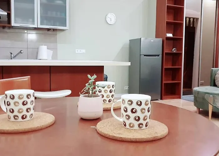 Bright&comfy -few Min To Main Square Apartment *