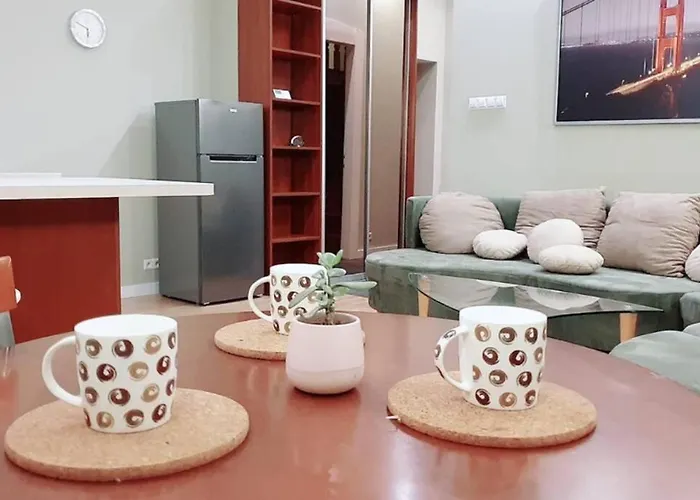 Bright&comfy -few Min To Main Square Apartment *