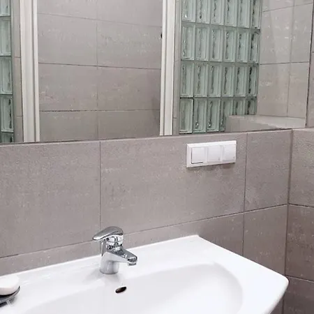 Bright&comfy -few Min To Main Square *